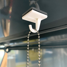 Крючок самоклеящийся на плоском основании J-HOOK 25х25 (фасовка 20 шт.)